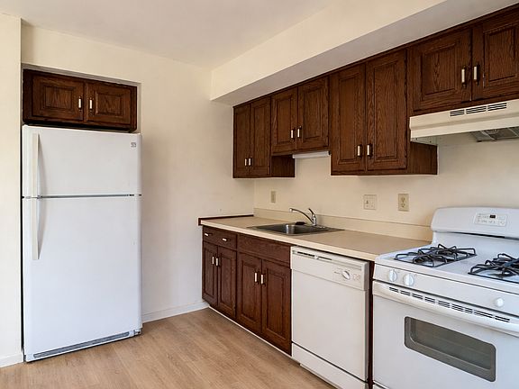 Kitchen - View 2