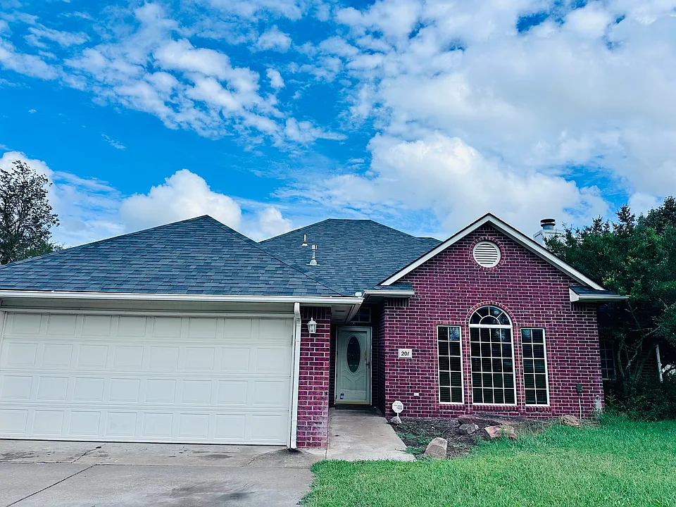 201 Oakdale Dr