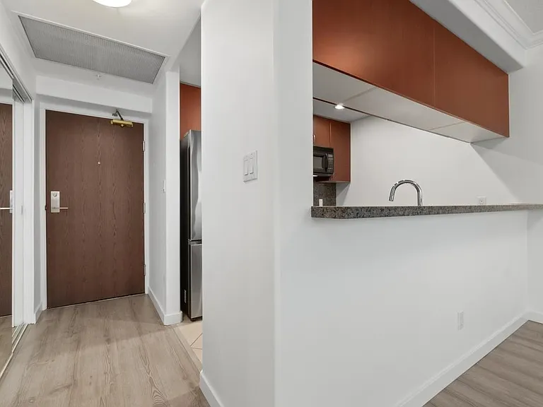 1111 Pender St #3502 — Photo 9