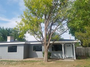 3307 Bandolina Ave, Roswell, NM 88201