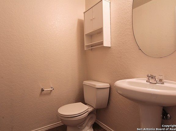 4th image of 3111 Candleside Dr