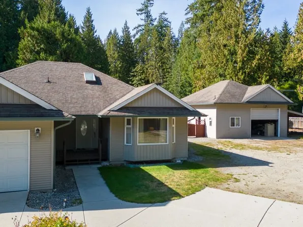 619 Ocean View Dr, Sunshine Coast, BC V0N 1V5