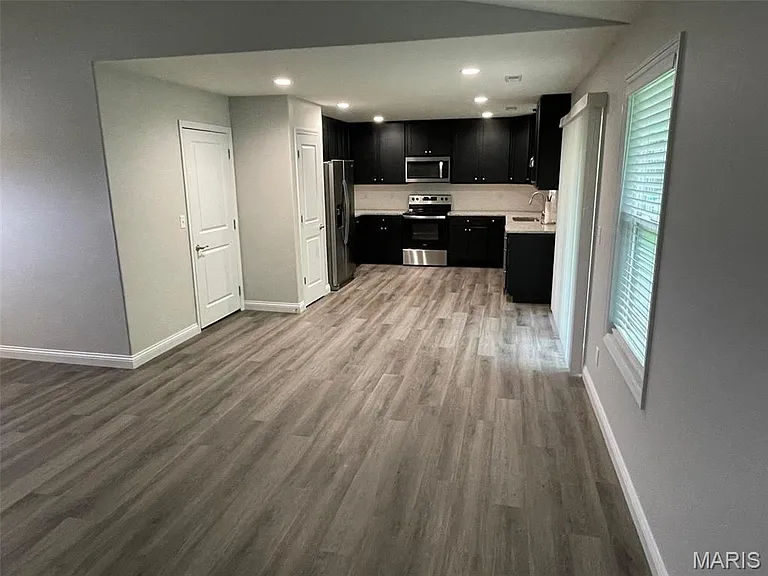1132 Marathon Dr — Photo 3