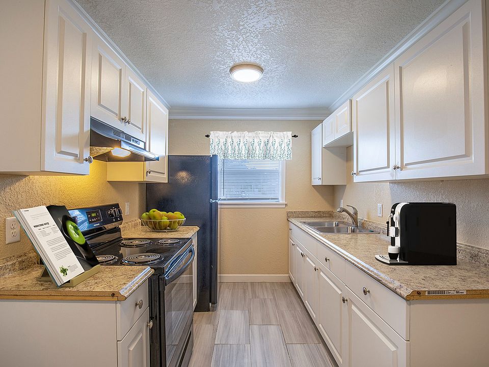 Bright Kitchen