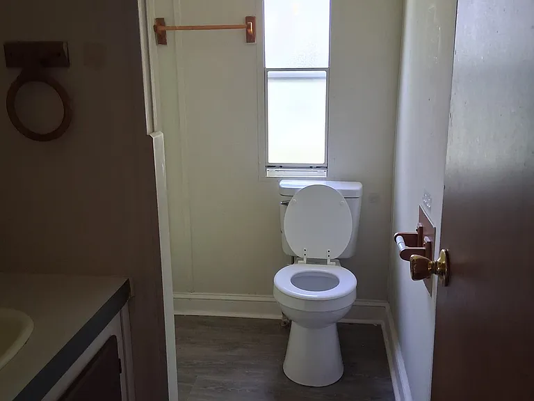 8 Pine Hill Dr SW — Photo 4