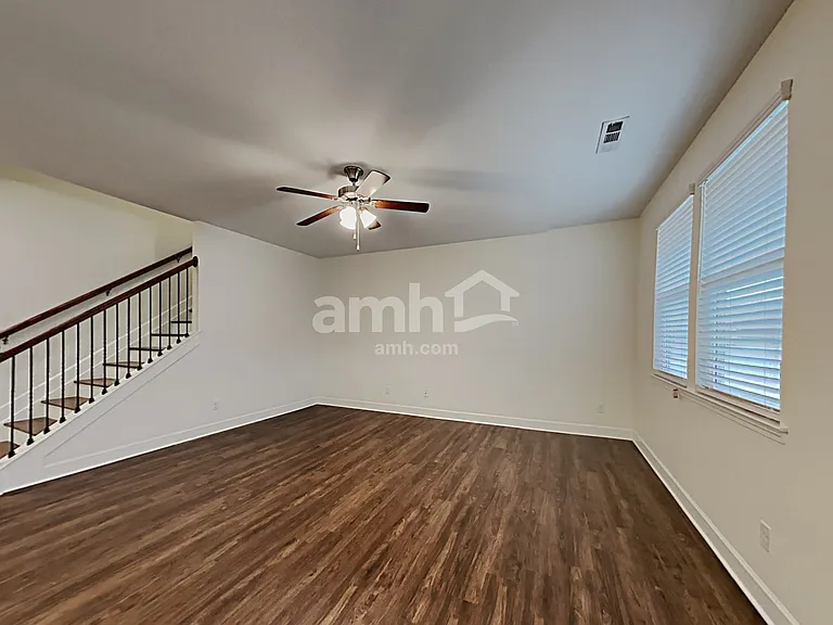 5075 Trailwater Dr — Photo 9