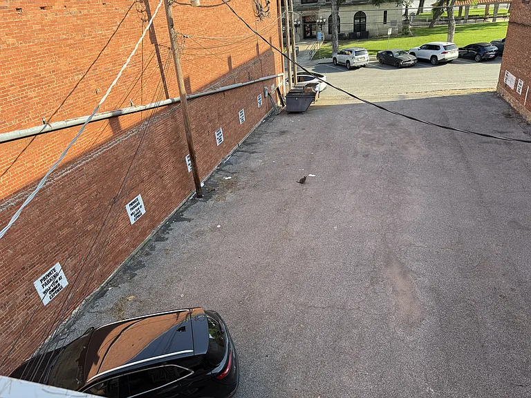 126 W Main St #B — Photo 18