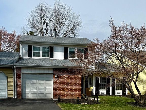 4th image of 176 Bucks Meadow Ln