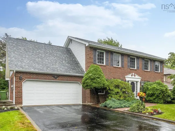 6 Brockhurst Close, Halifax, NS B3M 3V4