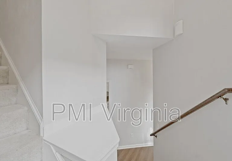 4620 Lee Ave — Photo 19