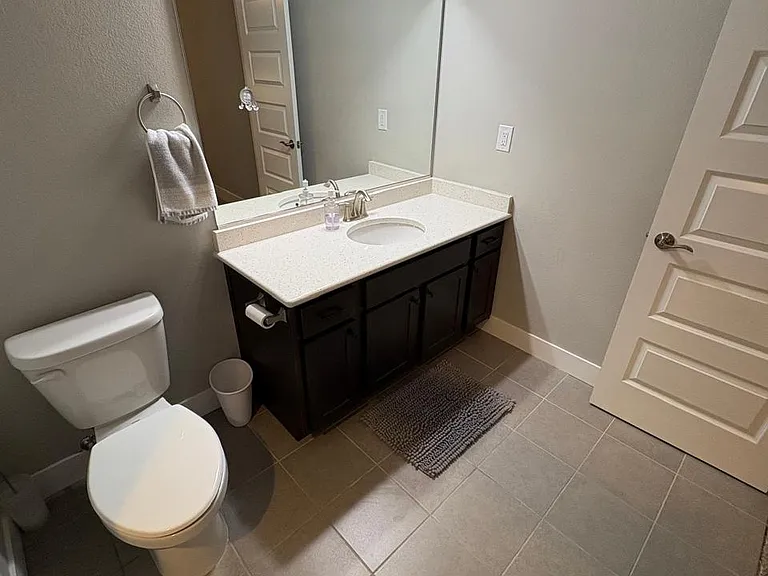 2302 Tabor St — Photo 10