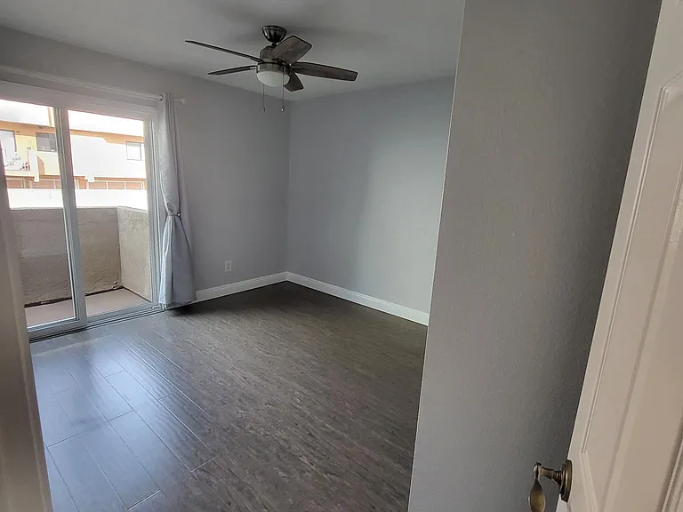 4504 60th St #7 — Photo 9