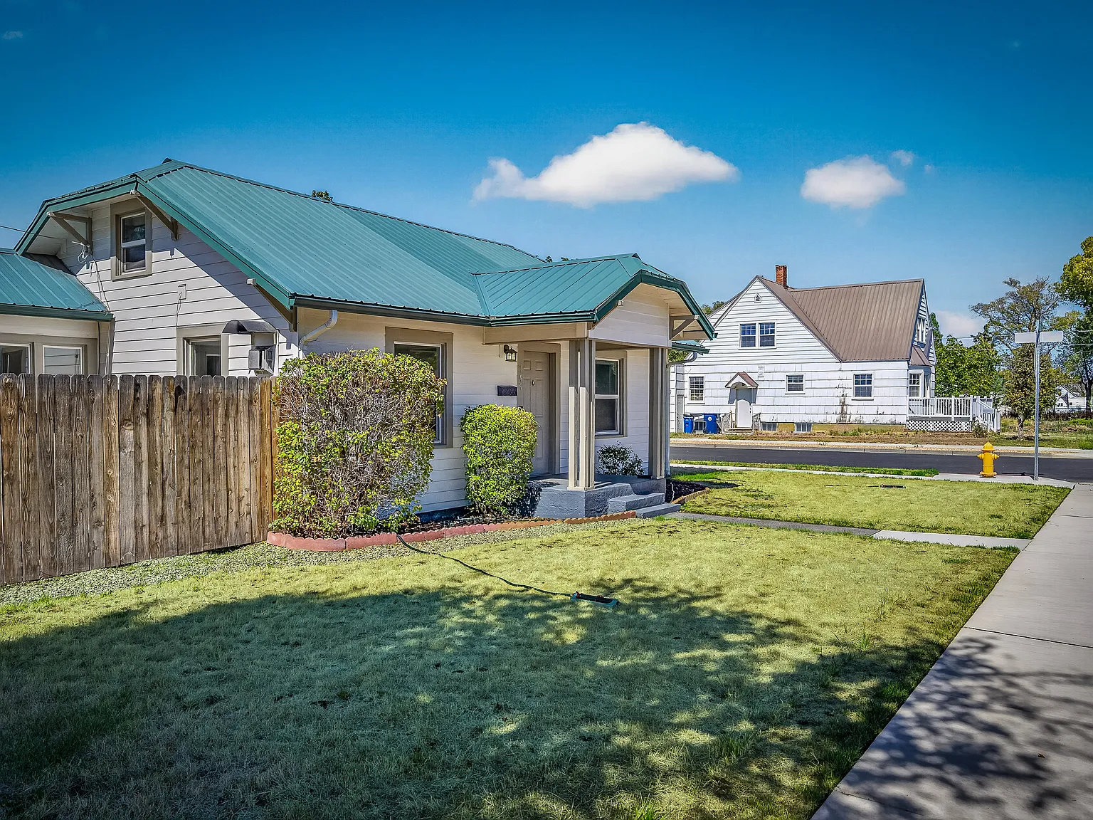 3 bed, 1000 sqft, $1,995 — Photo 4