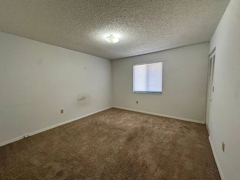69 Village Dr — Photo 16