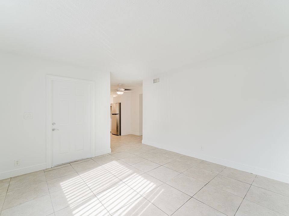 1st image of 1220 NW 16th Ave APT 1