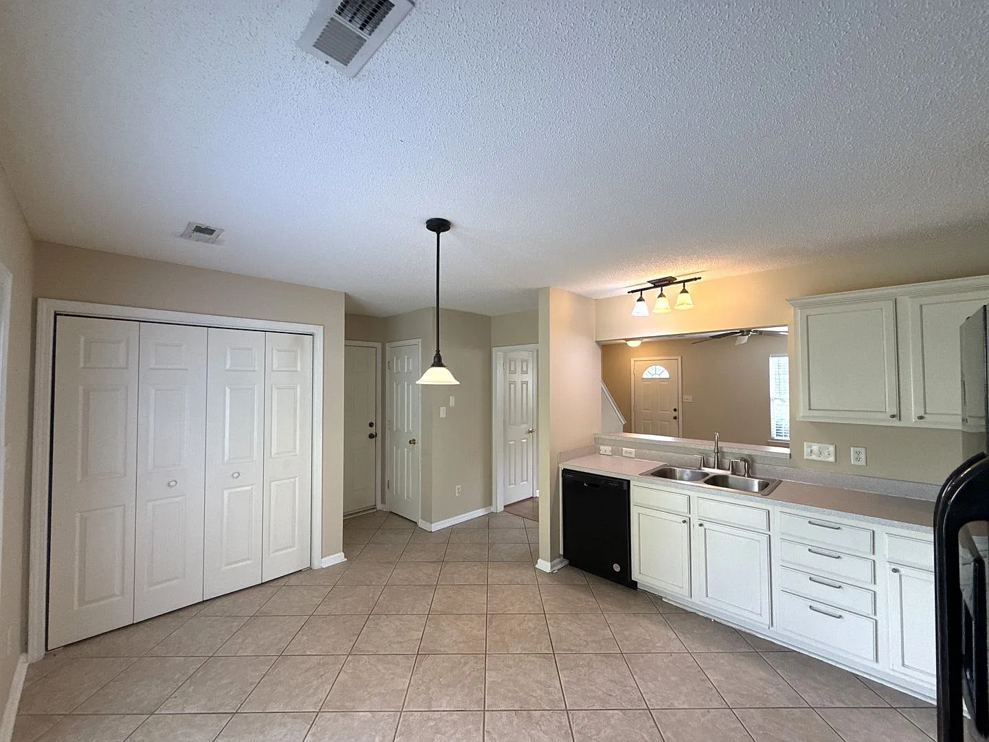T.R. Lawing Realty Property — Photo 4
