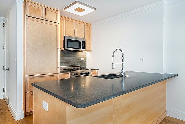 1st image of 201 E 86th St APT 22B