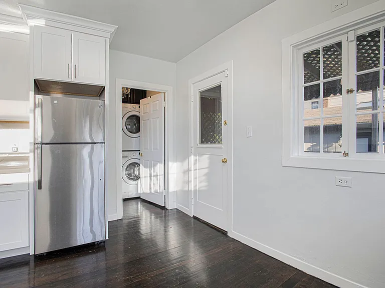 1118 High St — Photo 4