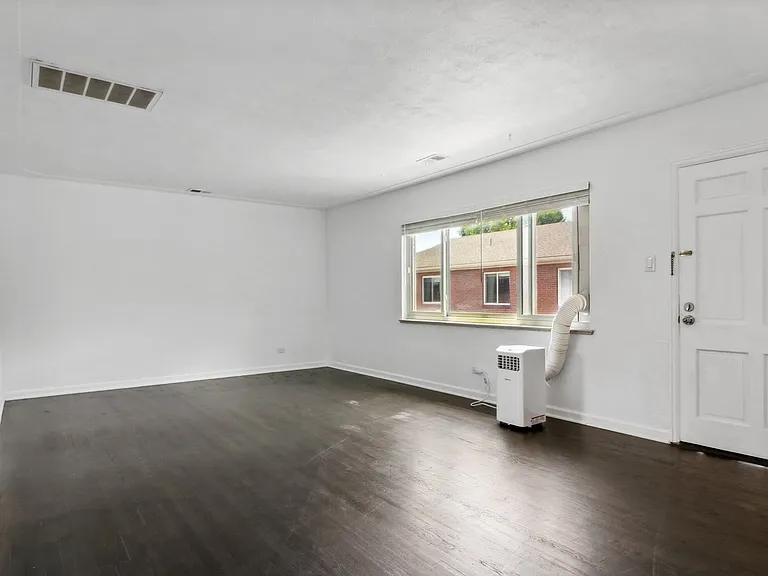 2047 S Milwaukee St #10 — Photo 15