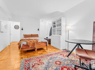 240 E 46th St APT 1B, New York, NY 10017