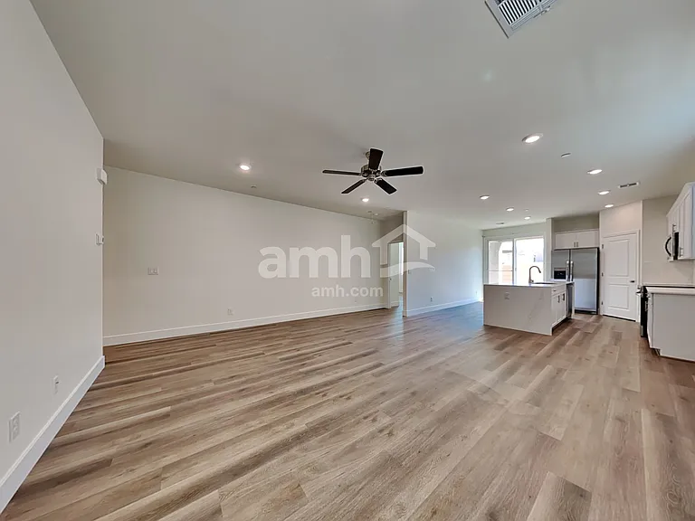 529 Silverbell Falls Pl — Photo 8