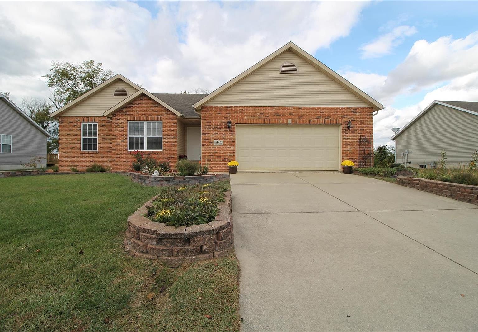 425 Corral Dr, Hamel, IL 62046 Zillow