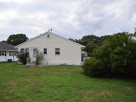 3rd image of 49 Morning Glory Ct
