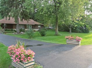 825 W 59th St, La Grange Highlands, IL
