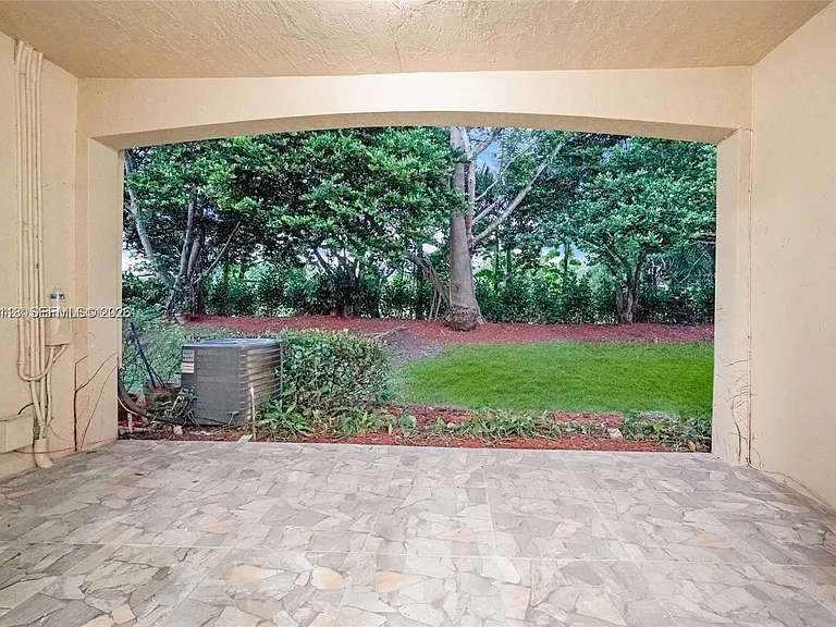 3903 Tree Top Dr #3903 — Photo 15