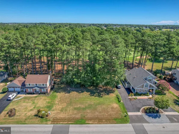 60 W Side Dr, Rehoboth Beach, DE 19971