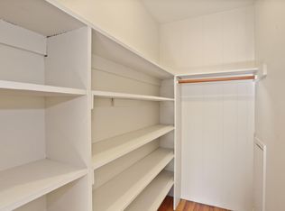 111 N Park Dr, Arlington, VA 22203