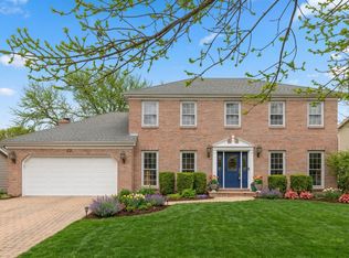 381 Prairie Knoll Dr, Naperville, IL