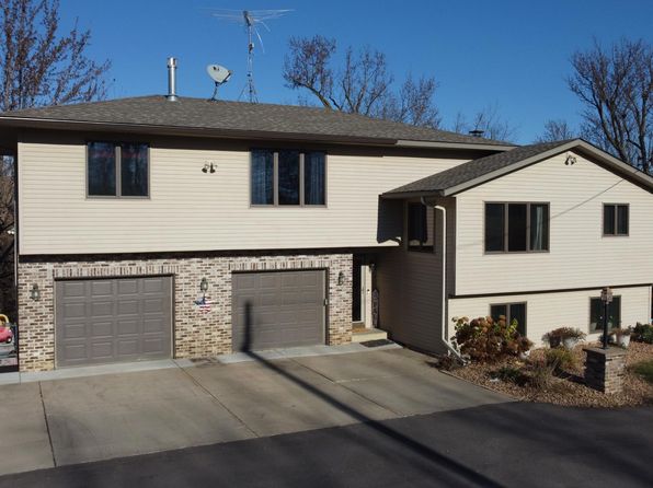 11225 360th St, Cannon Falls, MN 55009