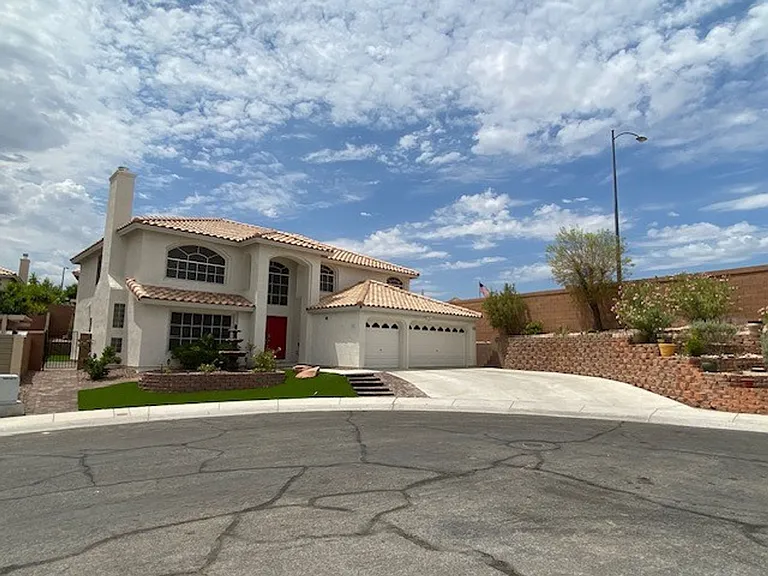 9121 Teal Lake Ct — Photo 2