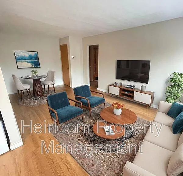 25 W Redwing St #18 — Photo 1