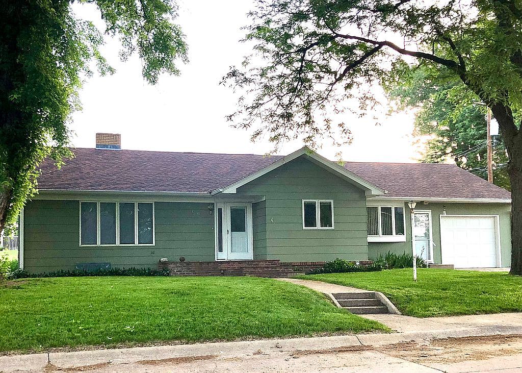 1241 N K St, Broken Bow, NE 68822 Zillow