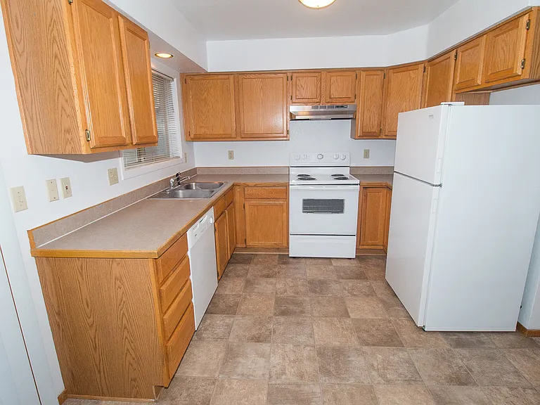 2528 NE Conners Ave — Photo 6
