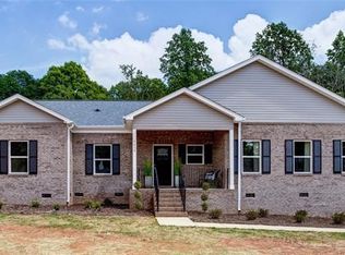 5034 Cheviot Rd, Charlotte, NC 28269