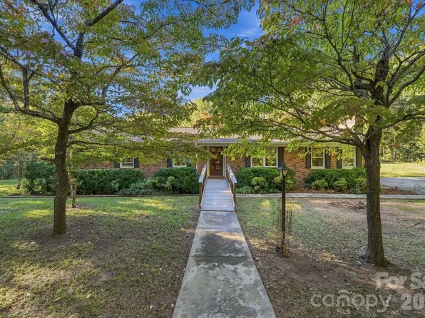 1558 Cornwell Rd, Blackstock, SC 29014