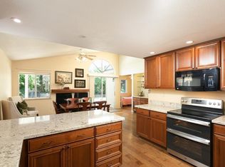 1775 Rehrmann Dr, Dixon, CA 95620