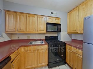 6917 Colonial Woods Dr APT 10, Saint Louis, MO 63129