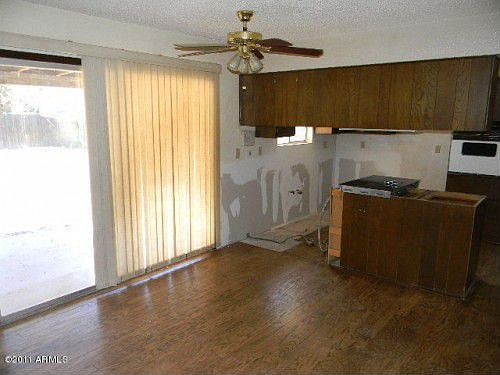 3rd image of 1517 W Bentley St