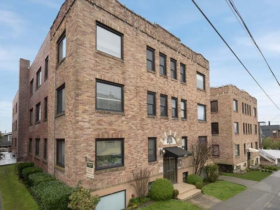 Stanford Arms Apartments