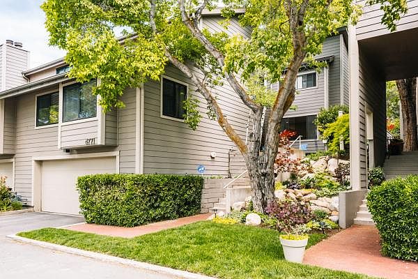 1st image of 4771 S Naniloa Dr