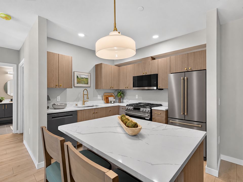 1st image of 306 Center St #2