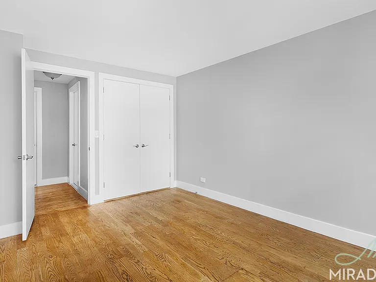 330 E 39th St #12M — Photo 11