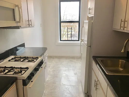 Rented by Showcase Realty | media 1