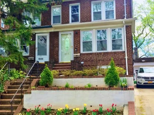 99-18 Ascan Ave, Forest Hills, NY 11375