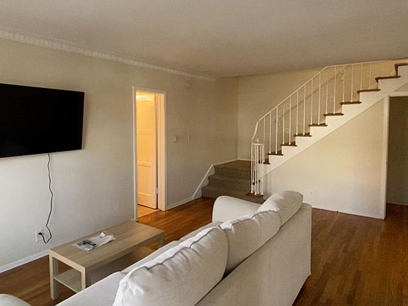 467 Kelton Avenue, Westwood, CA 90024 - Living Room and 1/2 Bathroom