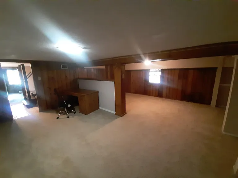 Office, play or work room